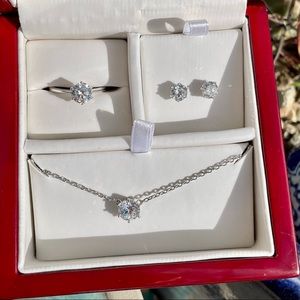NWT Danbury Mint sterling set- earrings, ring, pendant Diamonisse